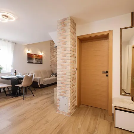 Holiday home Hidden Oasis - Pool, Playground - 3 Min From The Vir