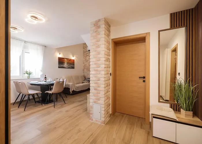 Vakantiehuis Hidden Oasis - Pool, Playground - 3 Min From The Vir