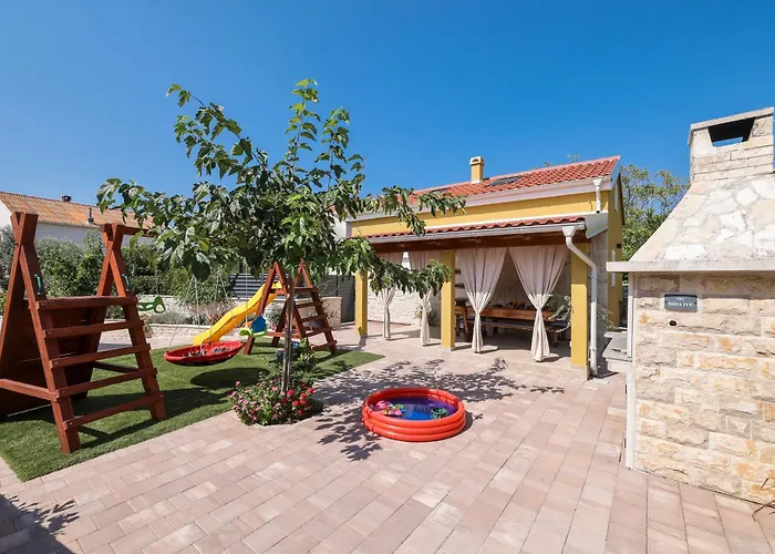 Hidden Oasis - Pool, Playground - 3 Min From The *