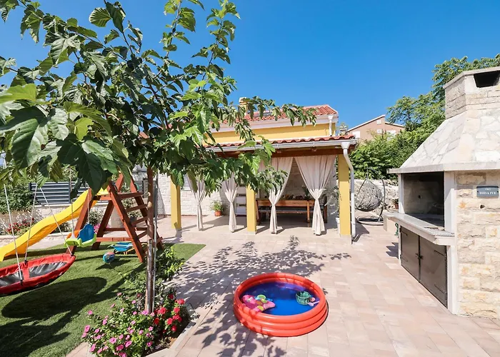 Hidden Oasis - Pool, Playground - 3 Min From The