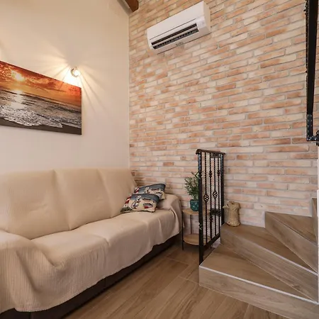 House Hidden Oasis Holiday home Vir