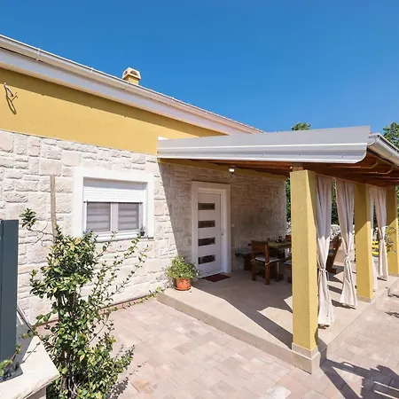 House Hidden Oasis Holiday home